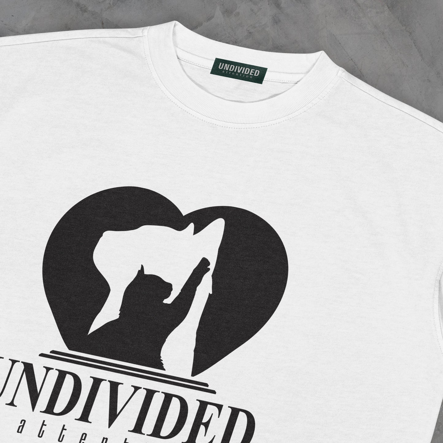 "CAT LOVER" WHITE / MEDIUM FIT